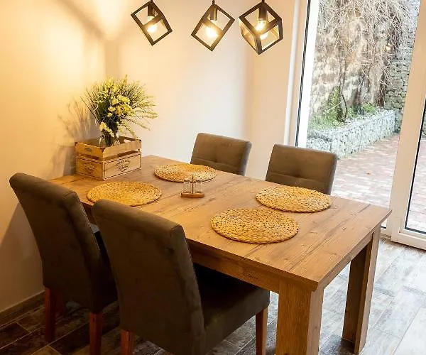 Prazdninovy Dum Valdik Ferienhaus Loket